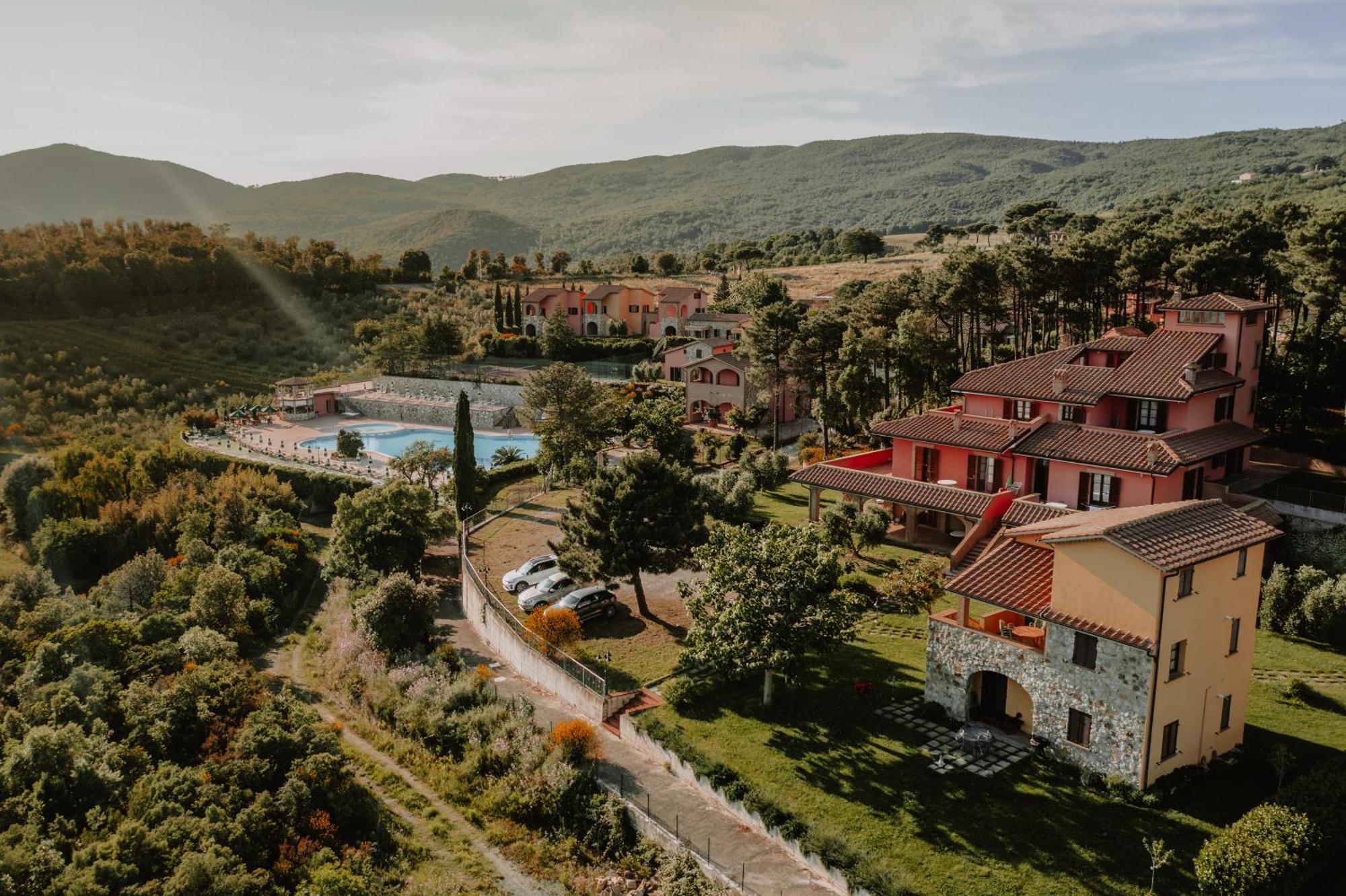 Borgo San Pecoraio Resort Riparbella Extérieur photo